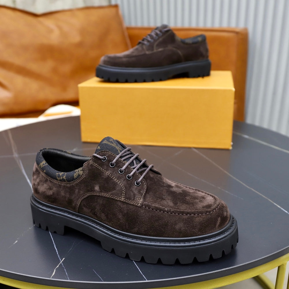 Louis Vuitton Men's Dress Shoes - Style 426032
