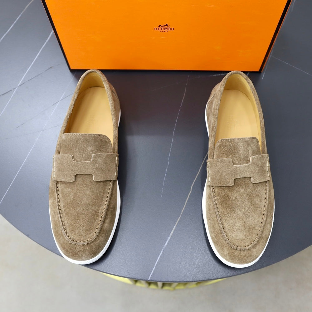 Hermès Men's Shoes - Style 428705