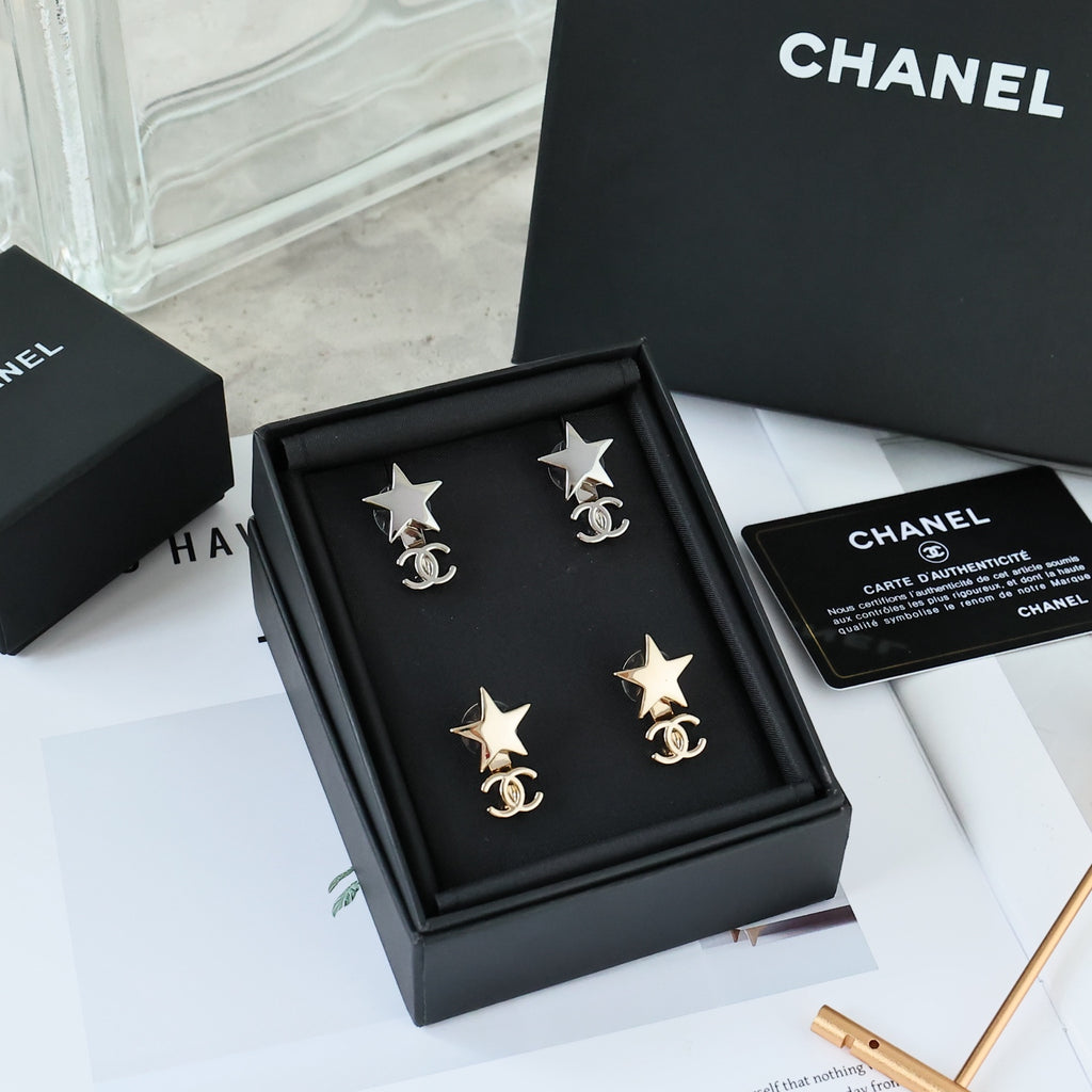 CHANEL Double-C Earrings