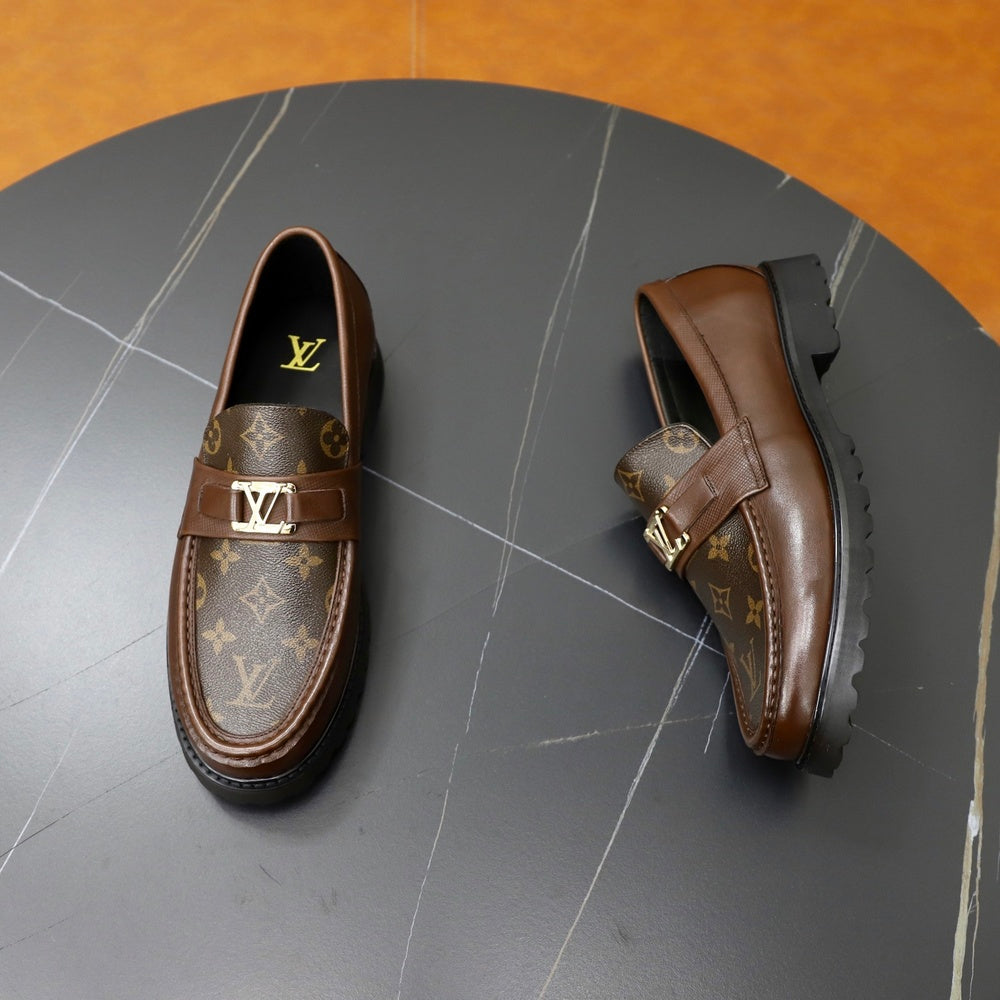 Louis Vuitton Men's Dress Shoes - Style 428727