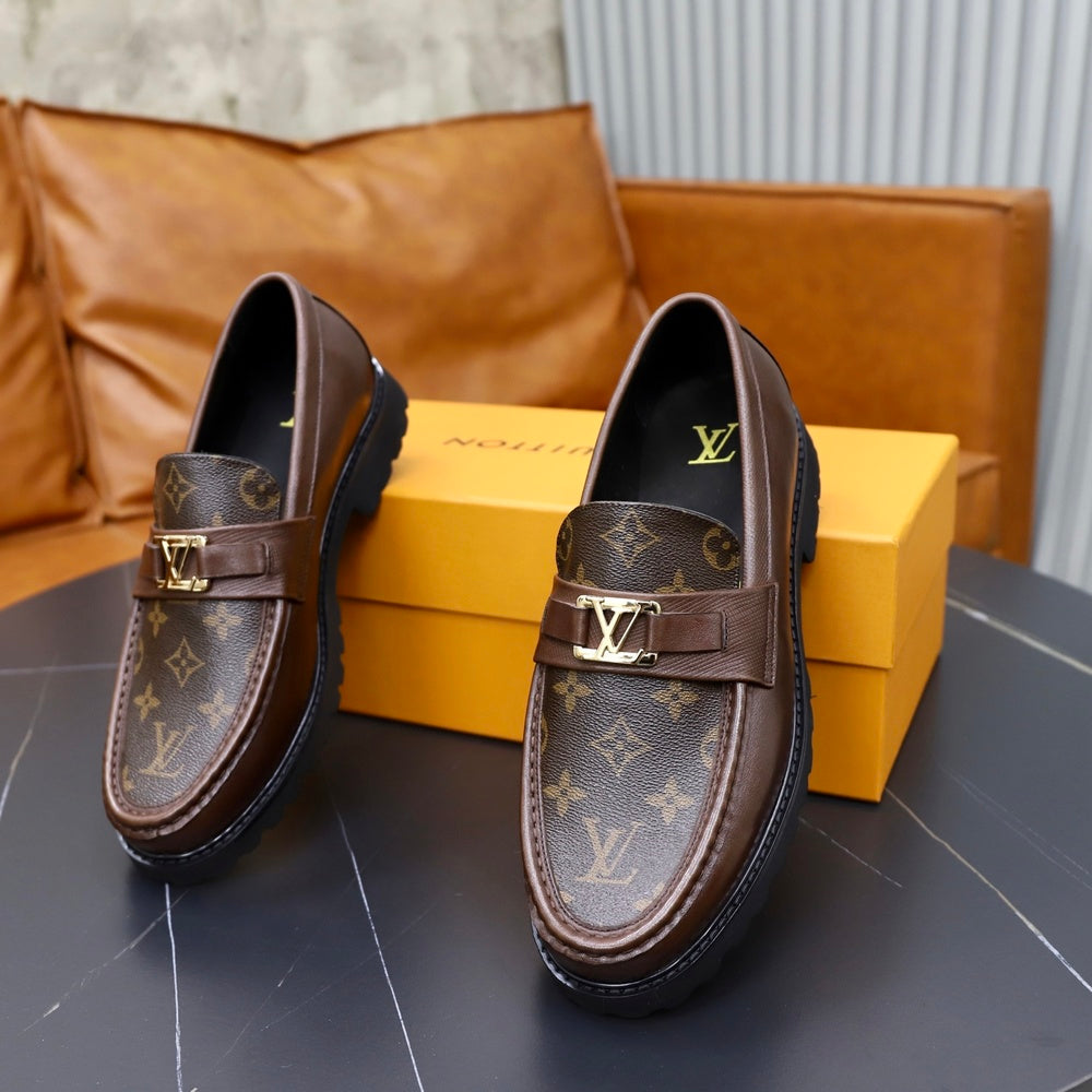 Louis Vuitton Men's Dress Shoes - Style 426622