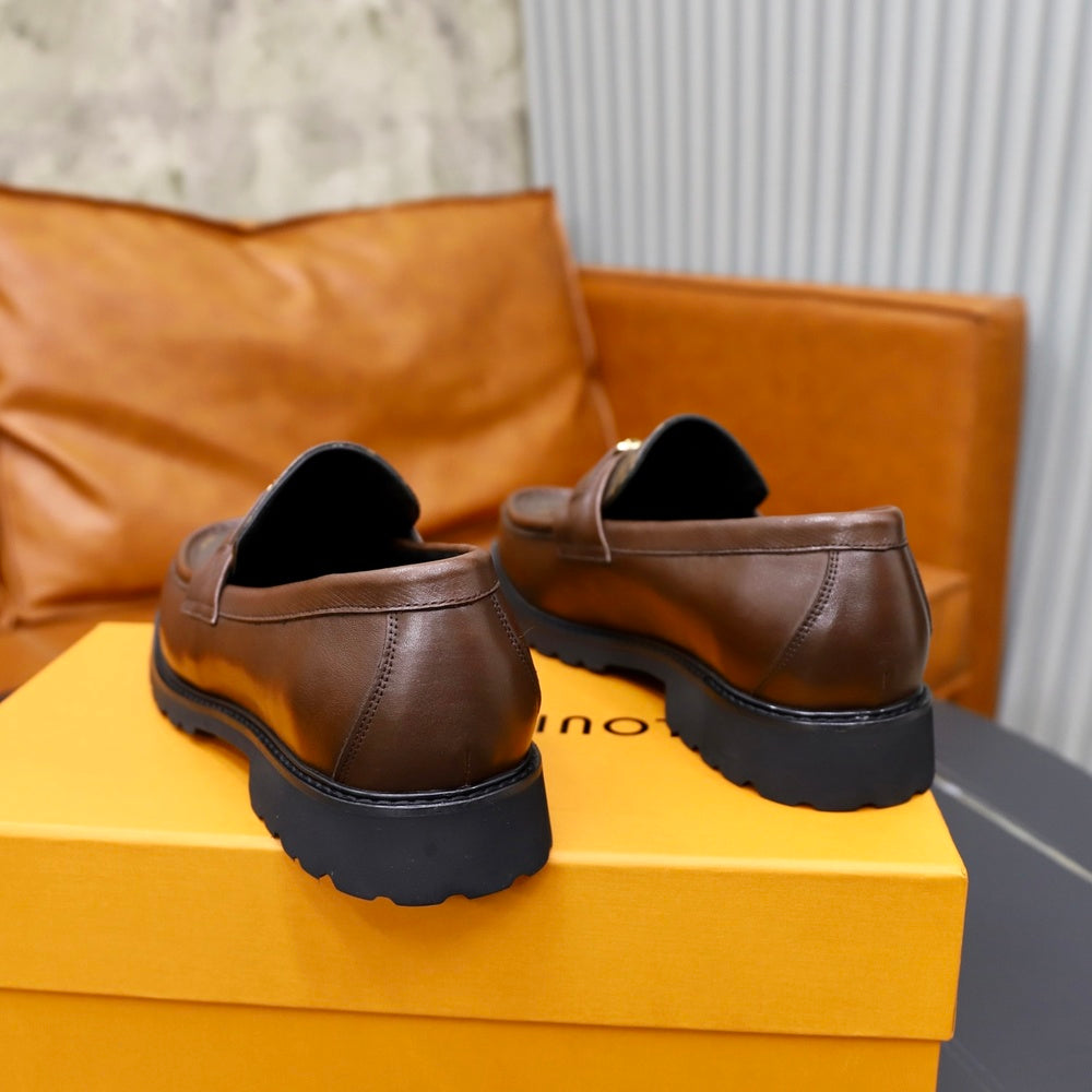 Louis Vuitton Men's Dress Shoes - Style 428656