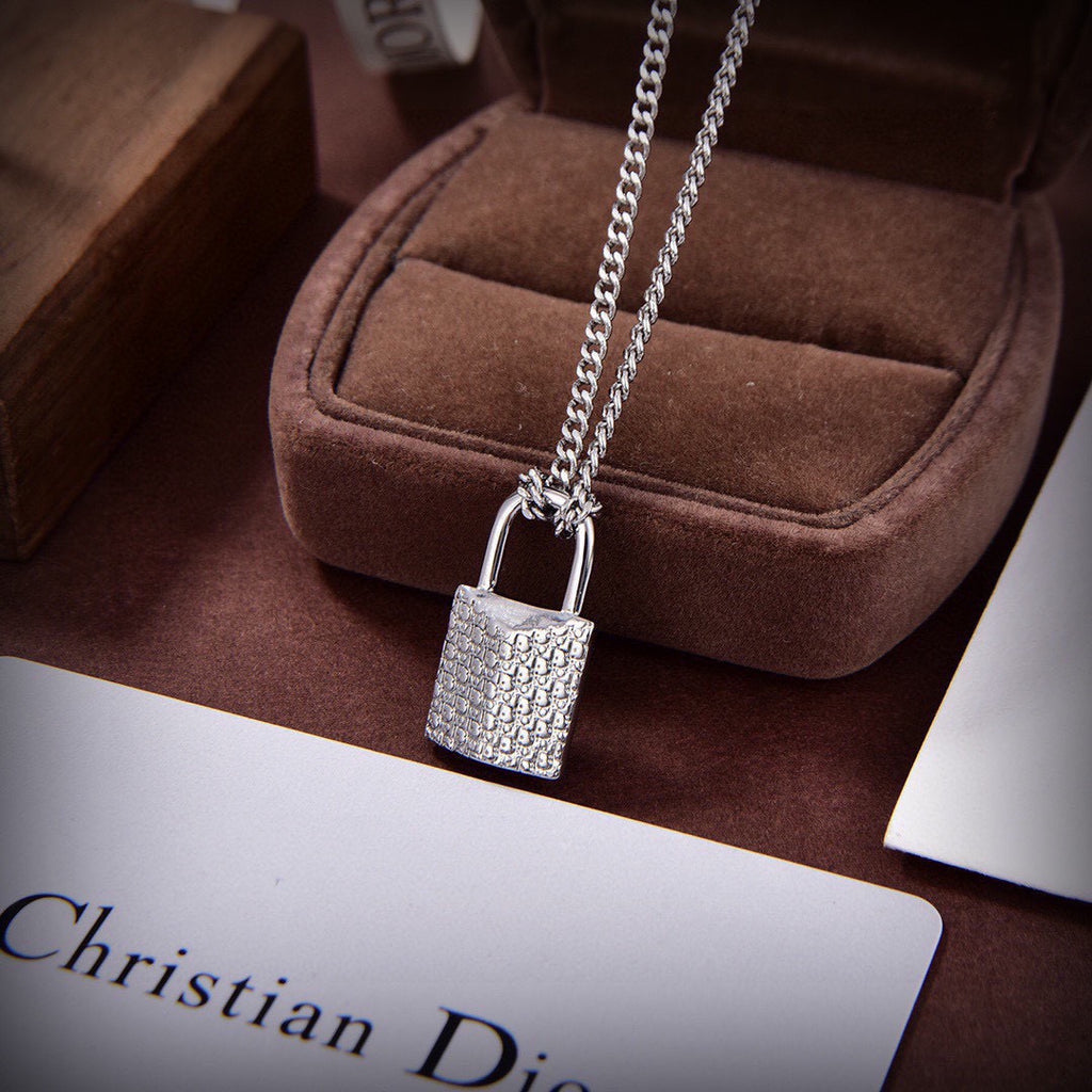 DIOR Necklace