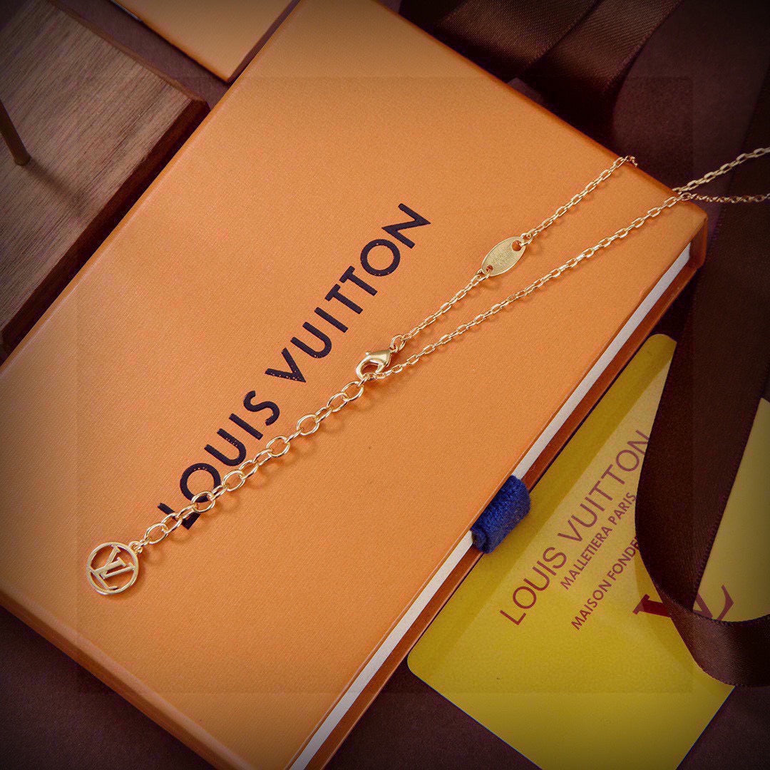 LOUIS VUITTON Necklace