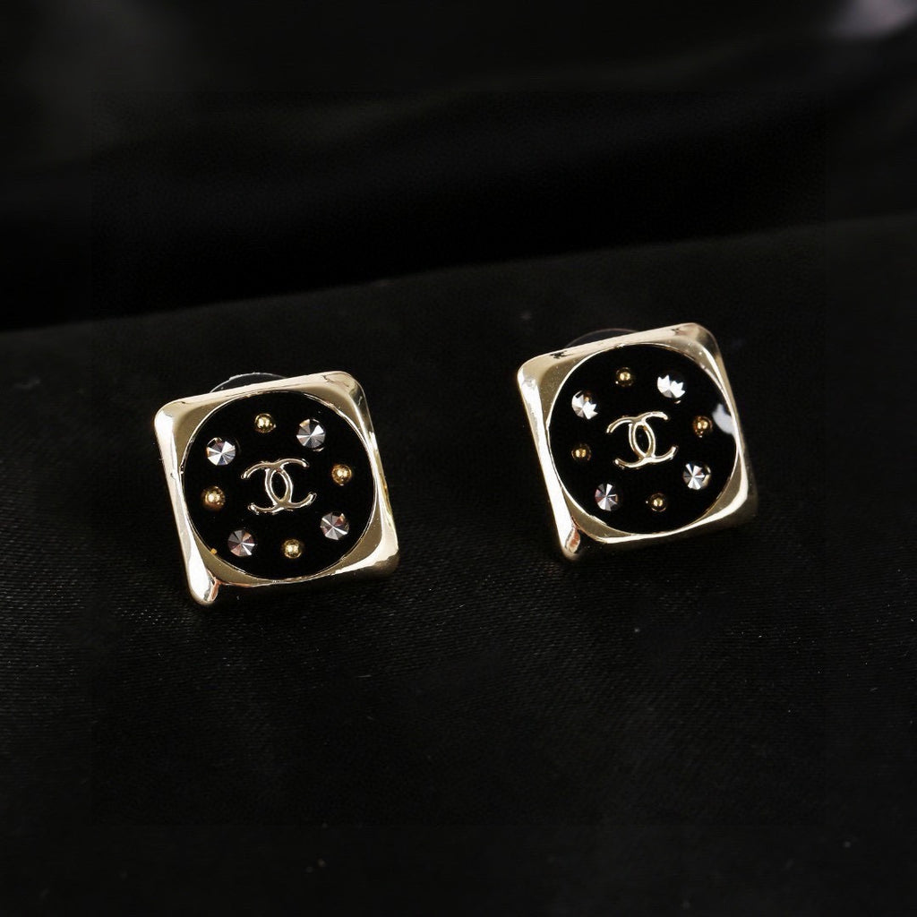 CHANEL P50 Earrings