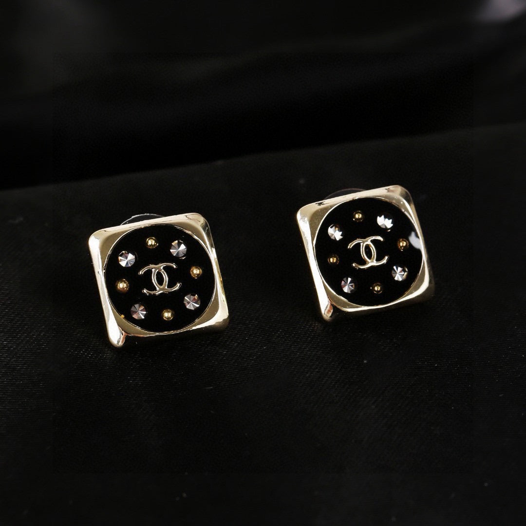 CHANEL P50 Earrings