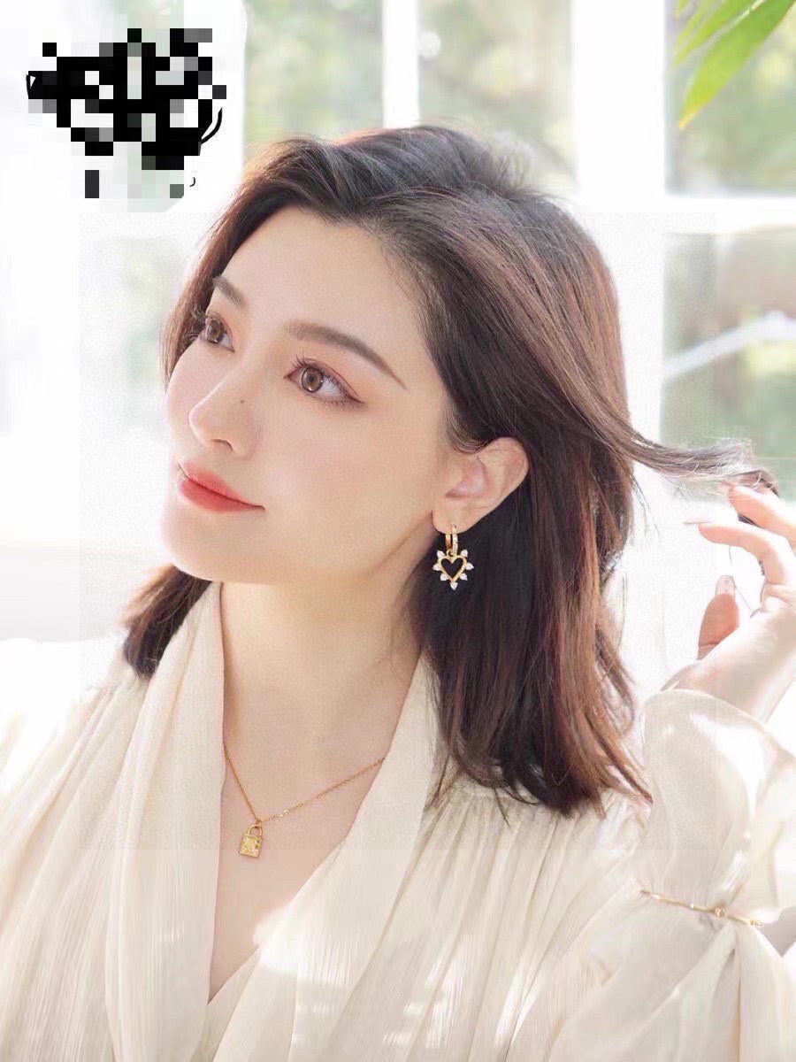 CELINE Earrings