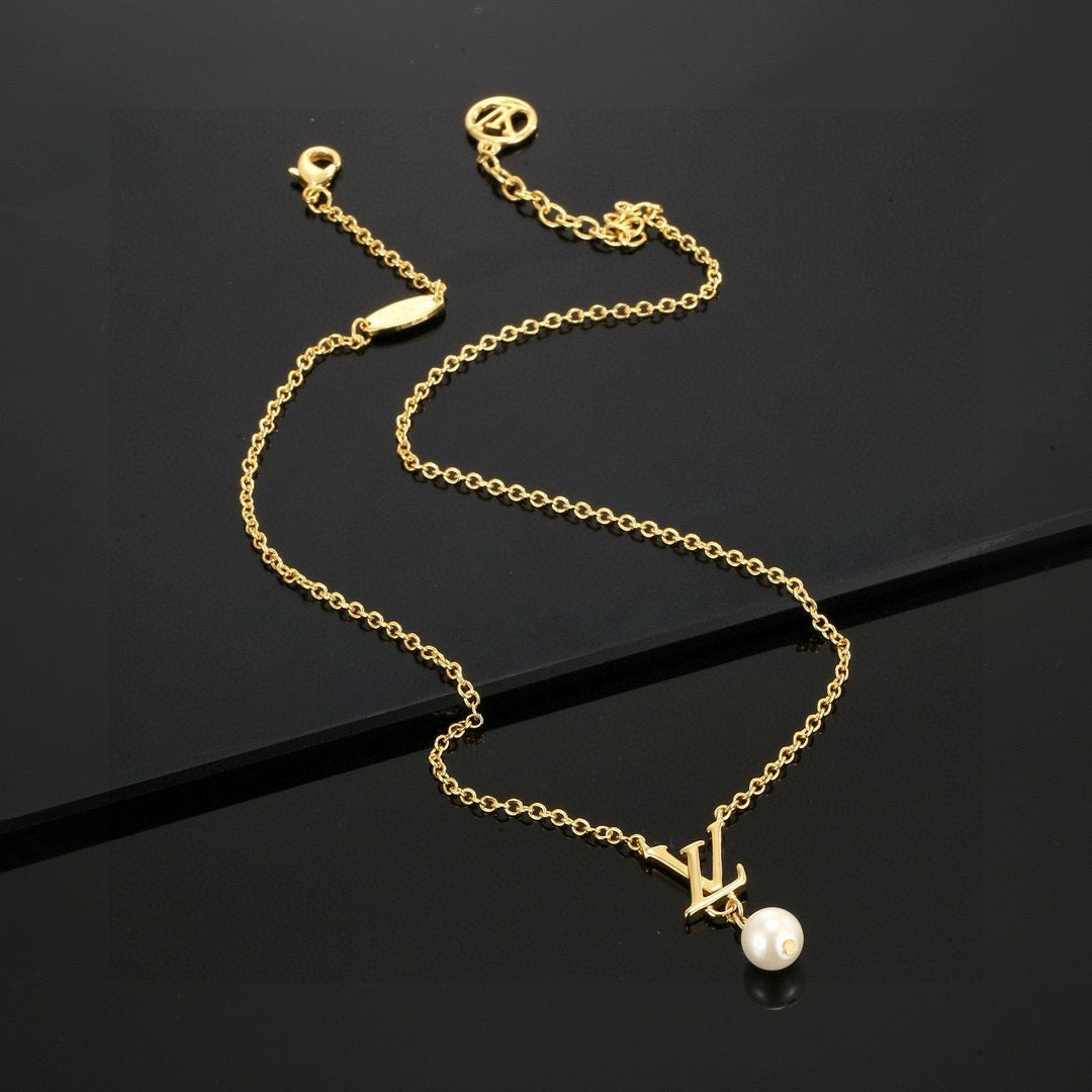 LOUIS VUITTON Necklace