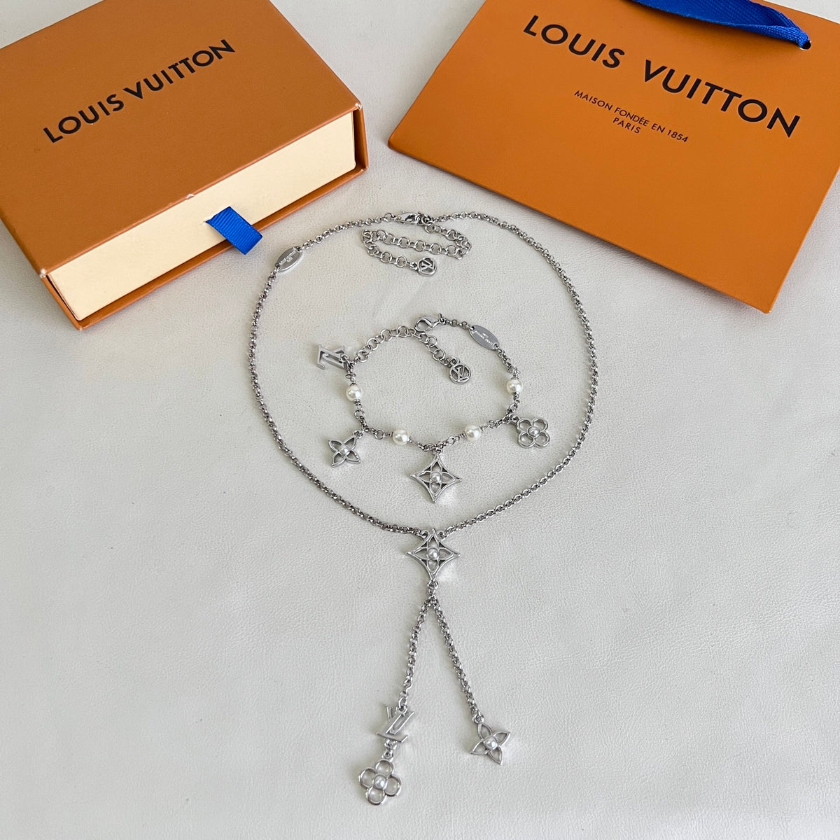 LOUIS VUITTON Vintage Necklace