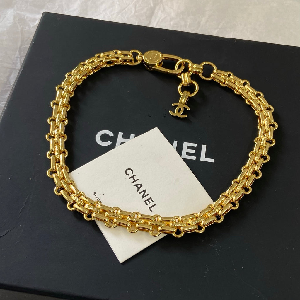CHANEL Tassel Vintage Necklace