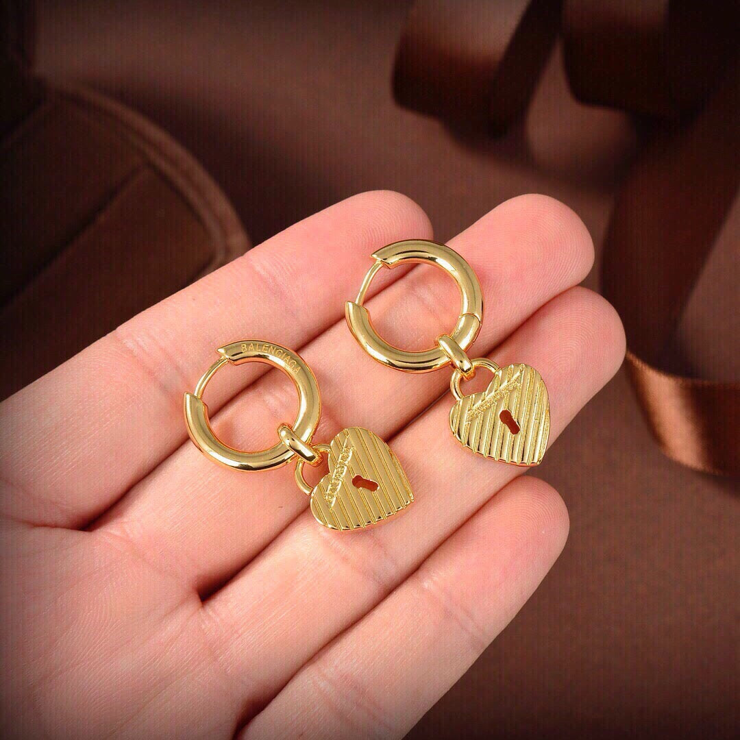 P70 Earrings