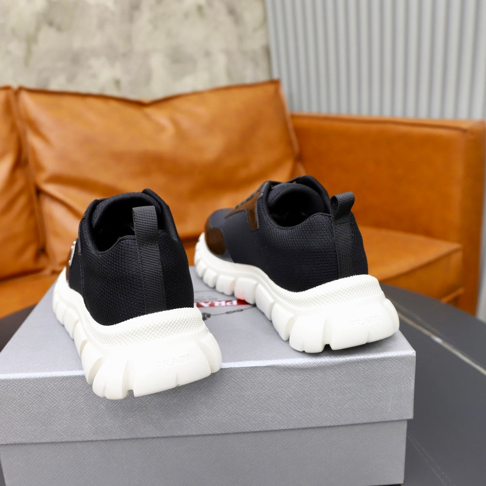 Prada Men's Shoes - Style 426050