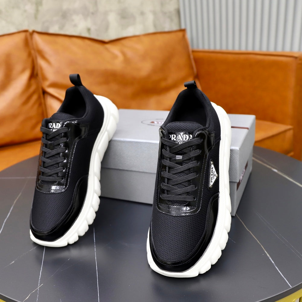Prada Men's Shoes - Style 426050