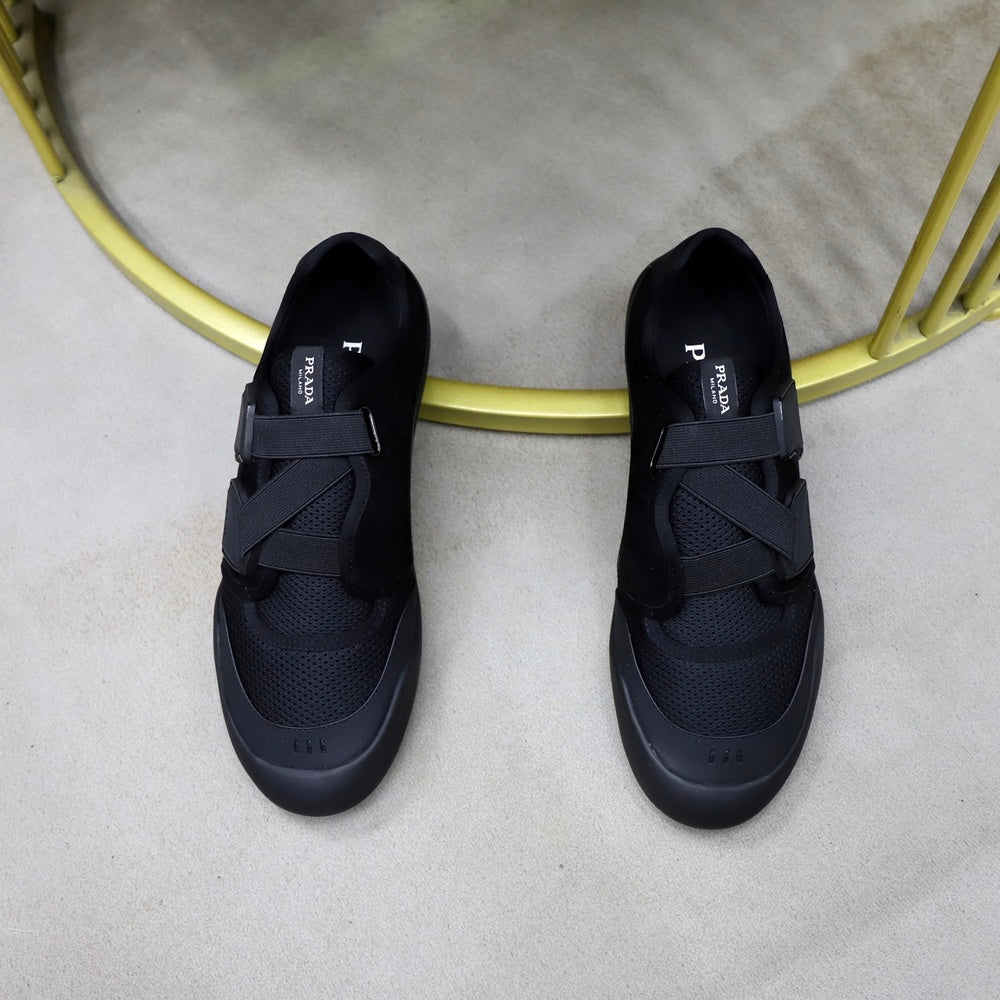 Prada Men's Sneakers - Style 428561