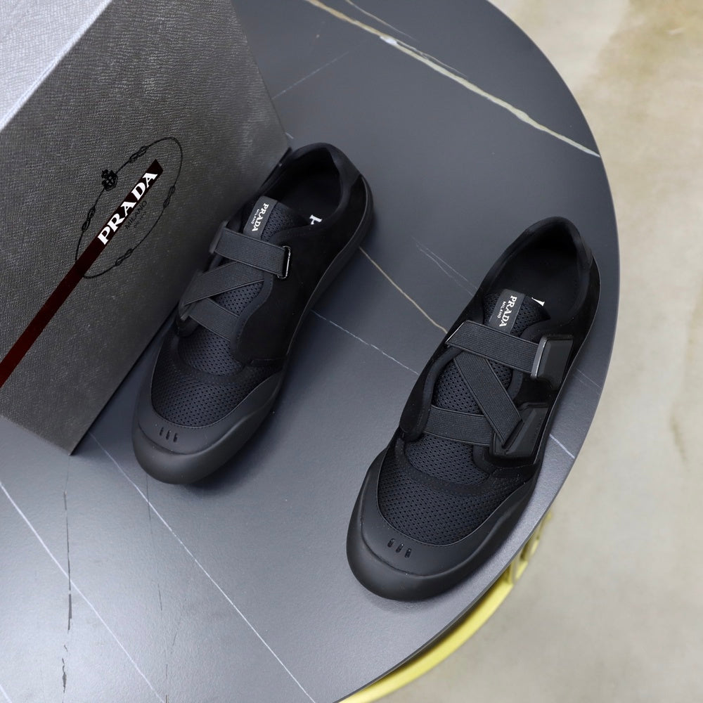 Prada Men's Sneakers - Style 428561