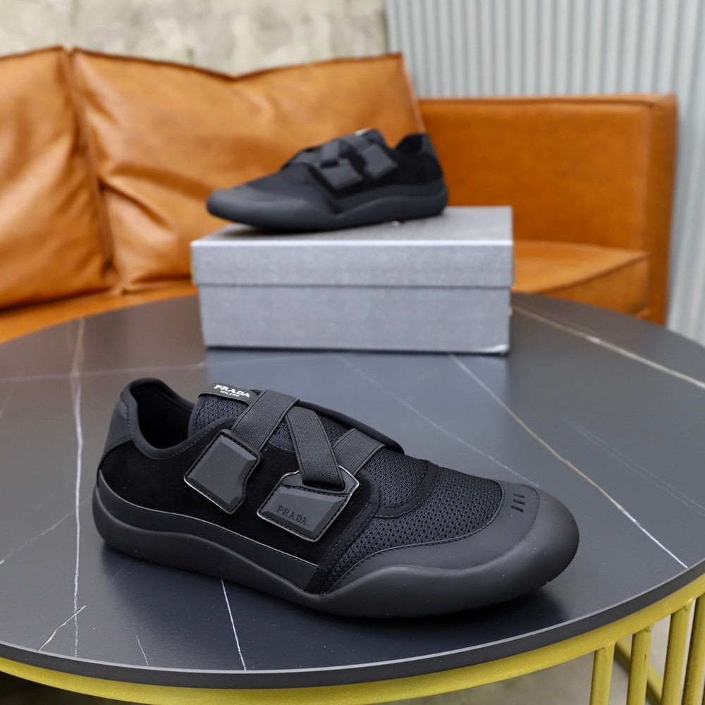 Prada Men's Sneakers - Style 428561