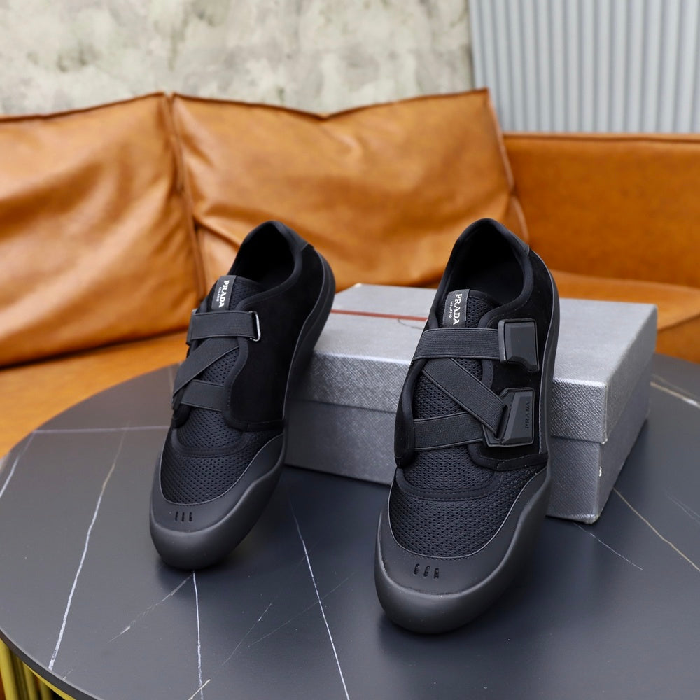 Prada Men's Sneakers - Style 428561