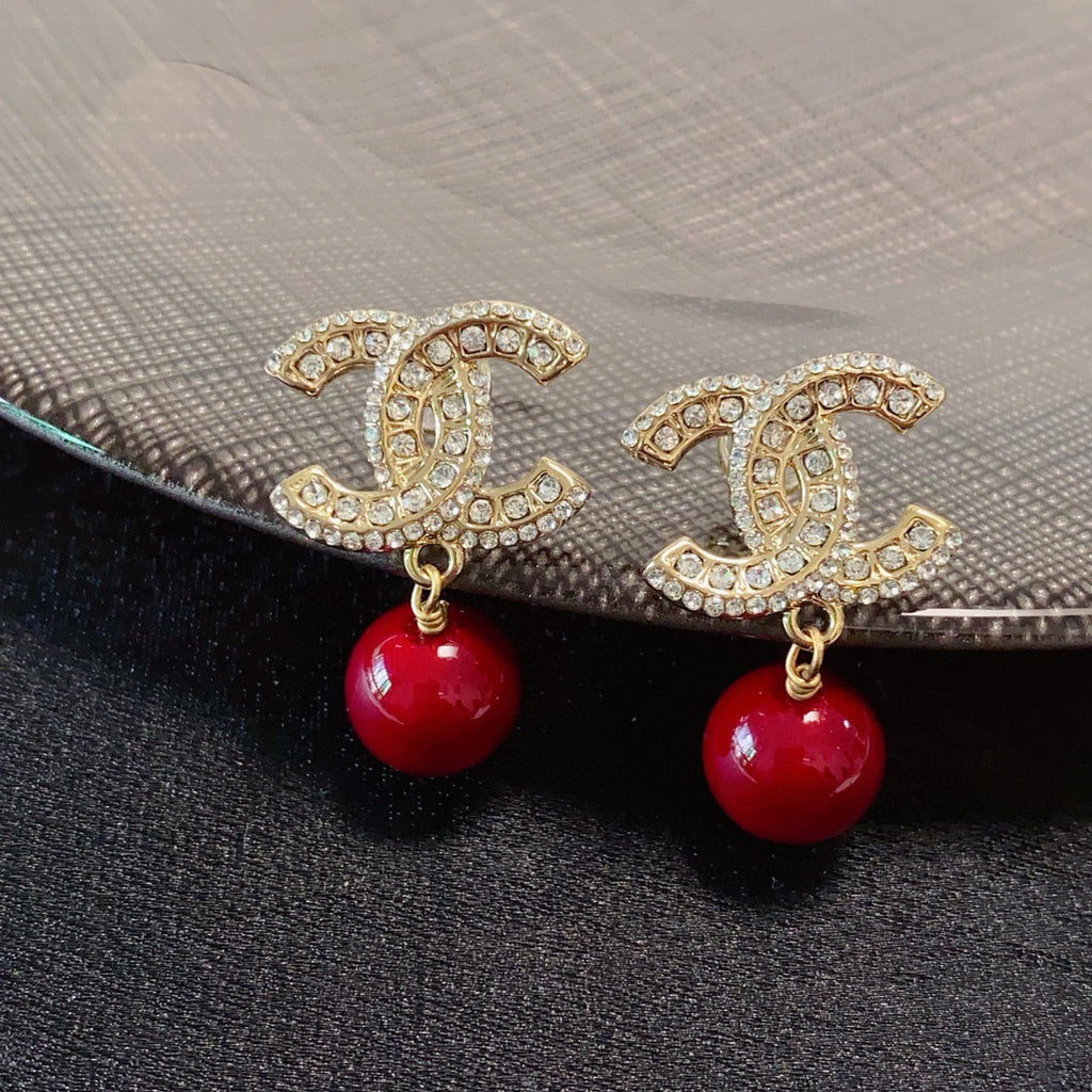 CHANEL Pearl Double-C Pendant Necklace