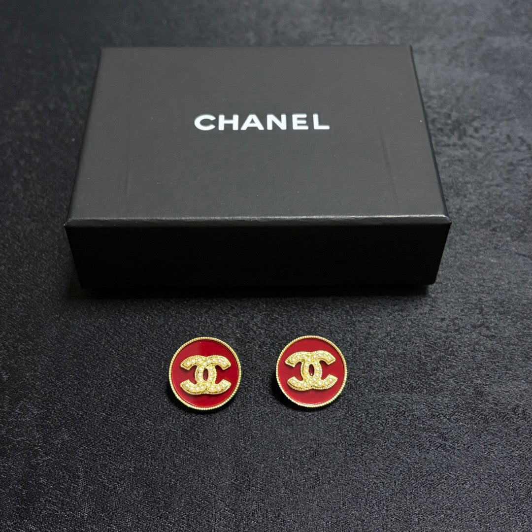 CHANEL Pearl Earrings
