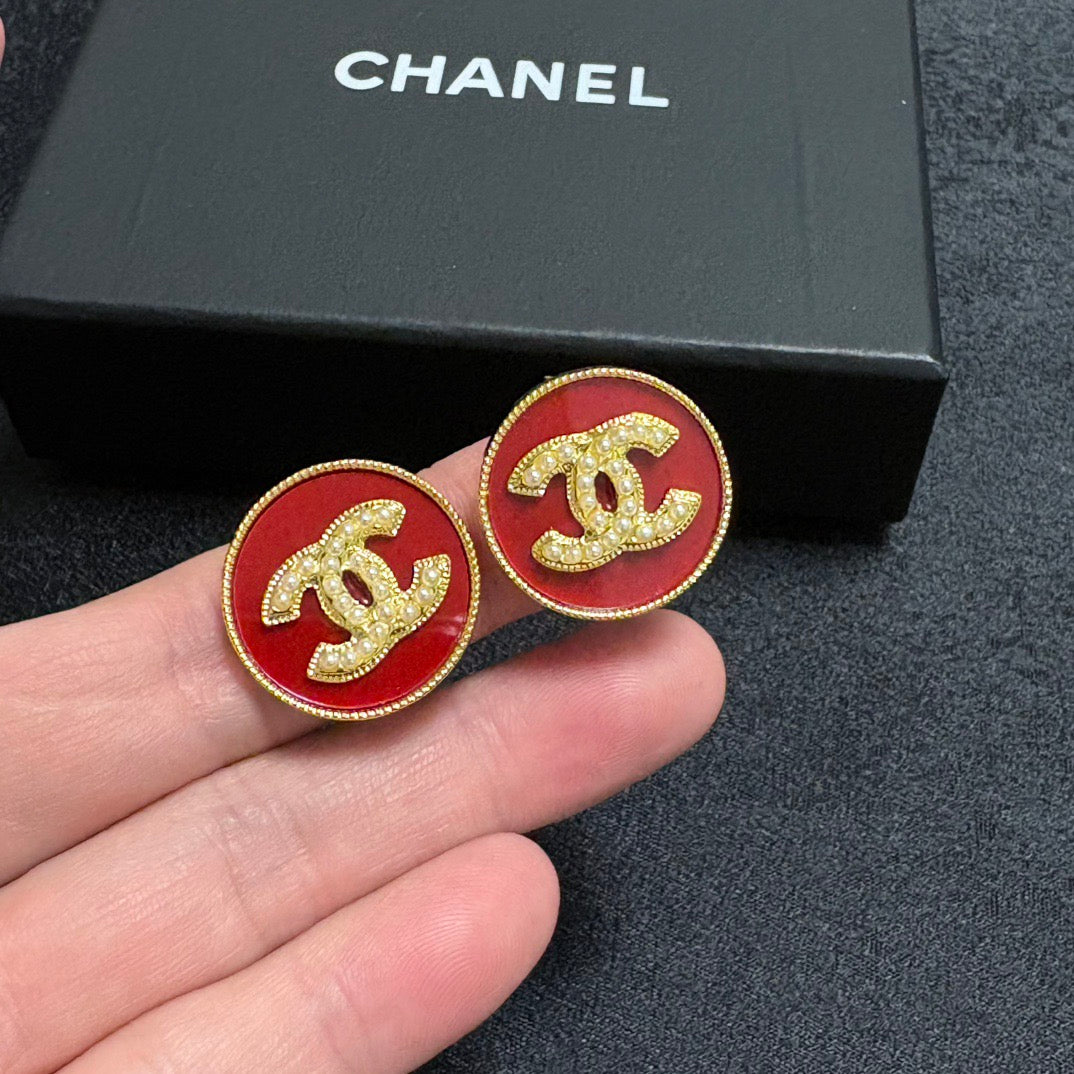 CHANEL Pearl Earrings