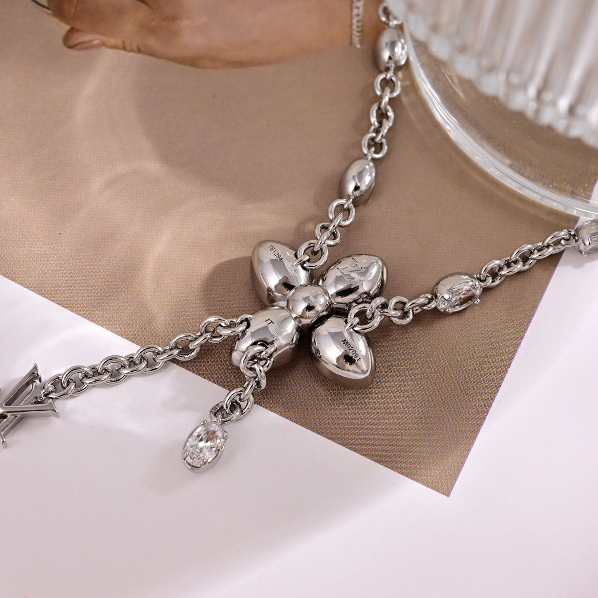 LOUIS VUITTON Four-Leaf Clover Necklace