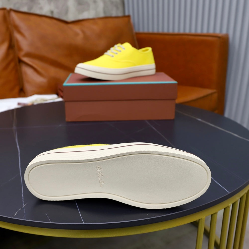 Designer Unisex Shoes - Style 426754