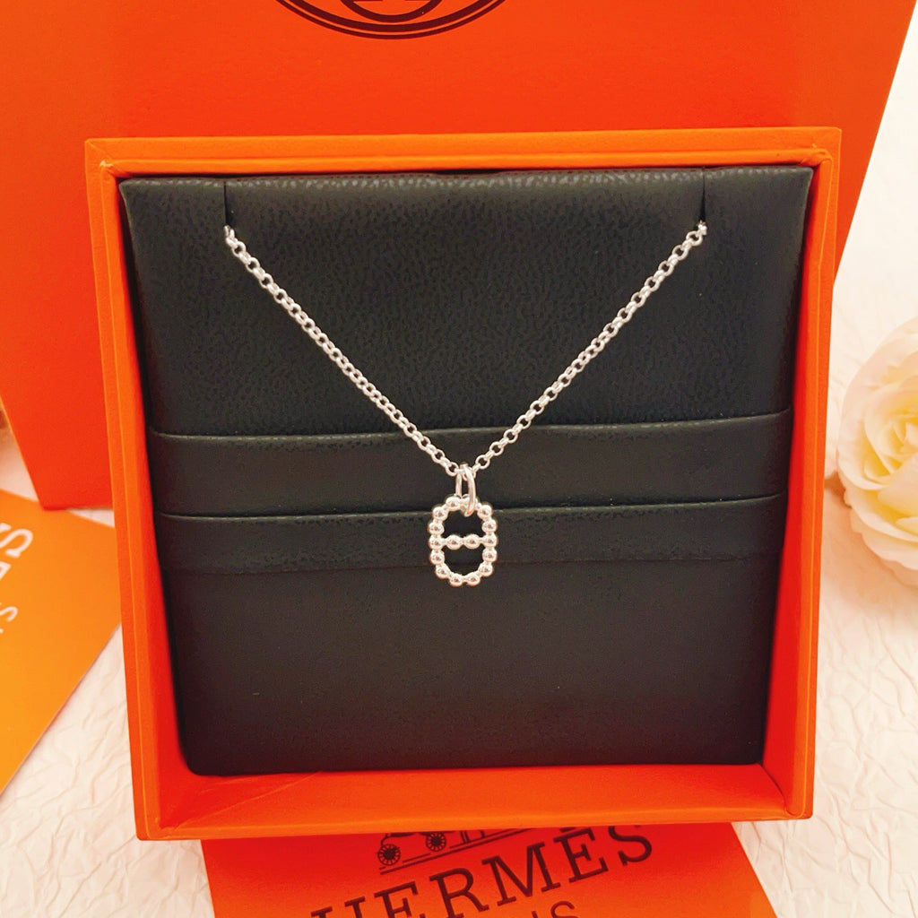 HERMÈS P75HX148 Pearl Necklace