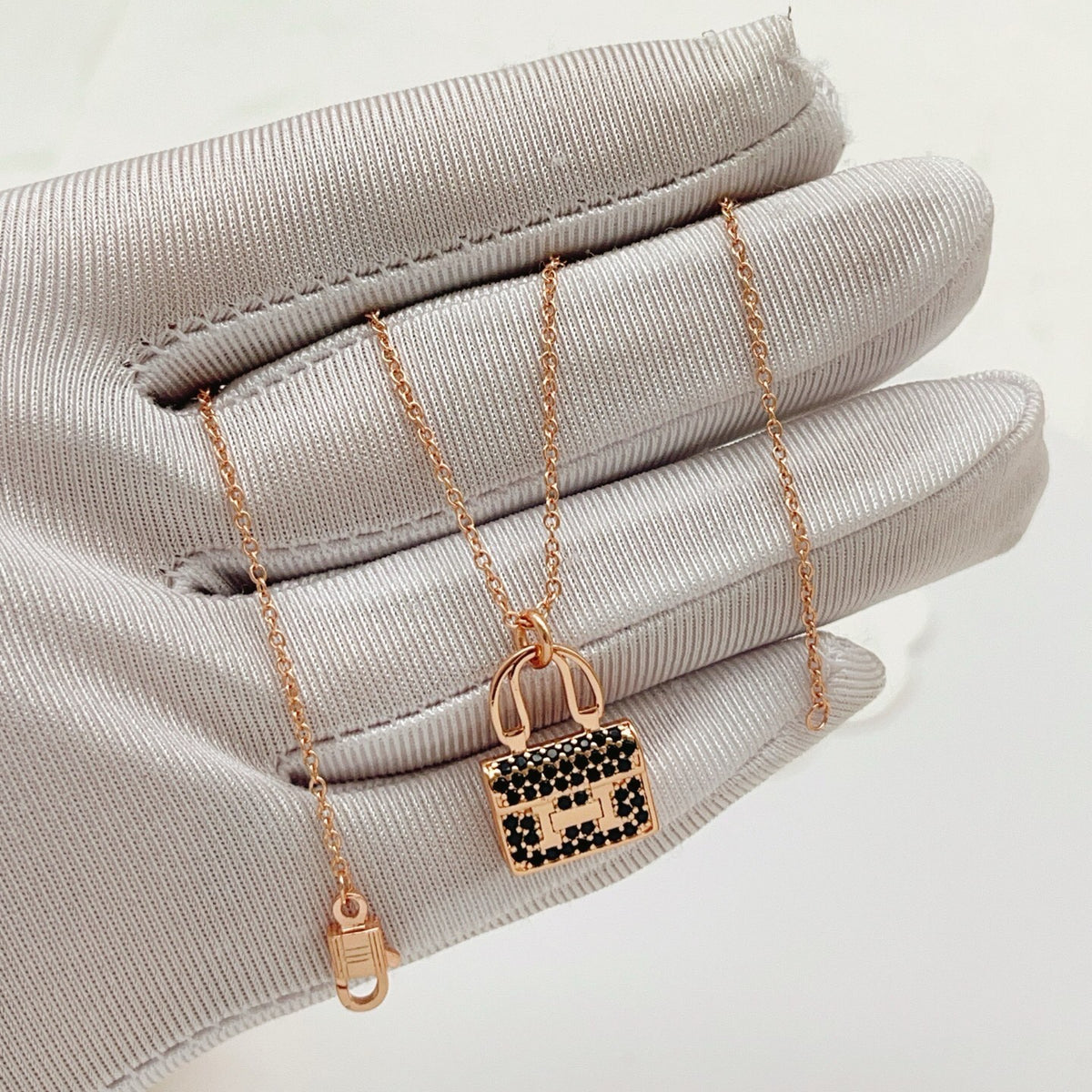 HERMÈS P73HX173 Necklace