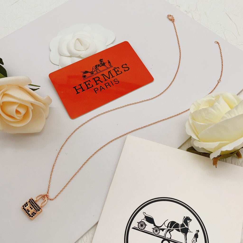 HERMÈS P73HX173 Necklace