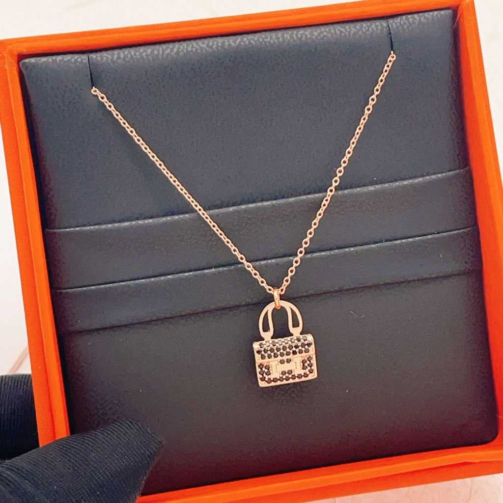 HERMÈS P73HX173 Necklace