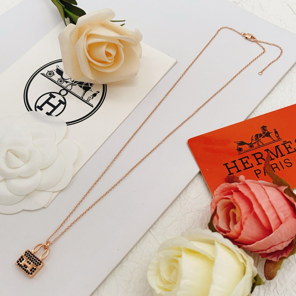 HERMÈS P73HX173 Necklace