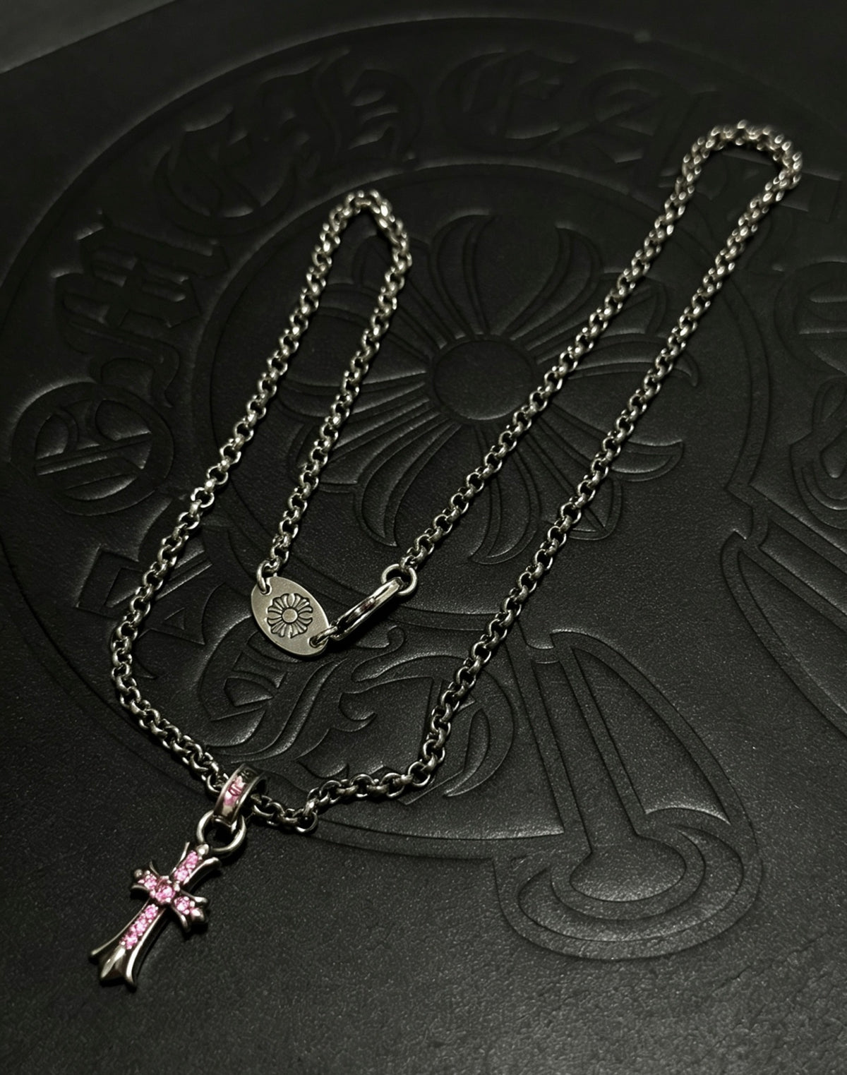 P70 Vintage Pendant Necklace