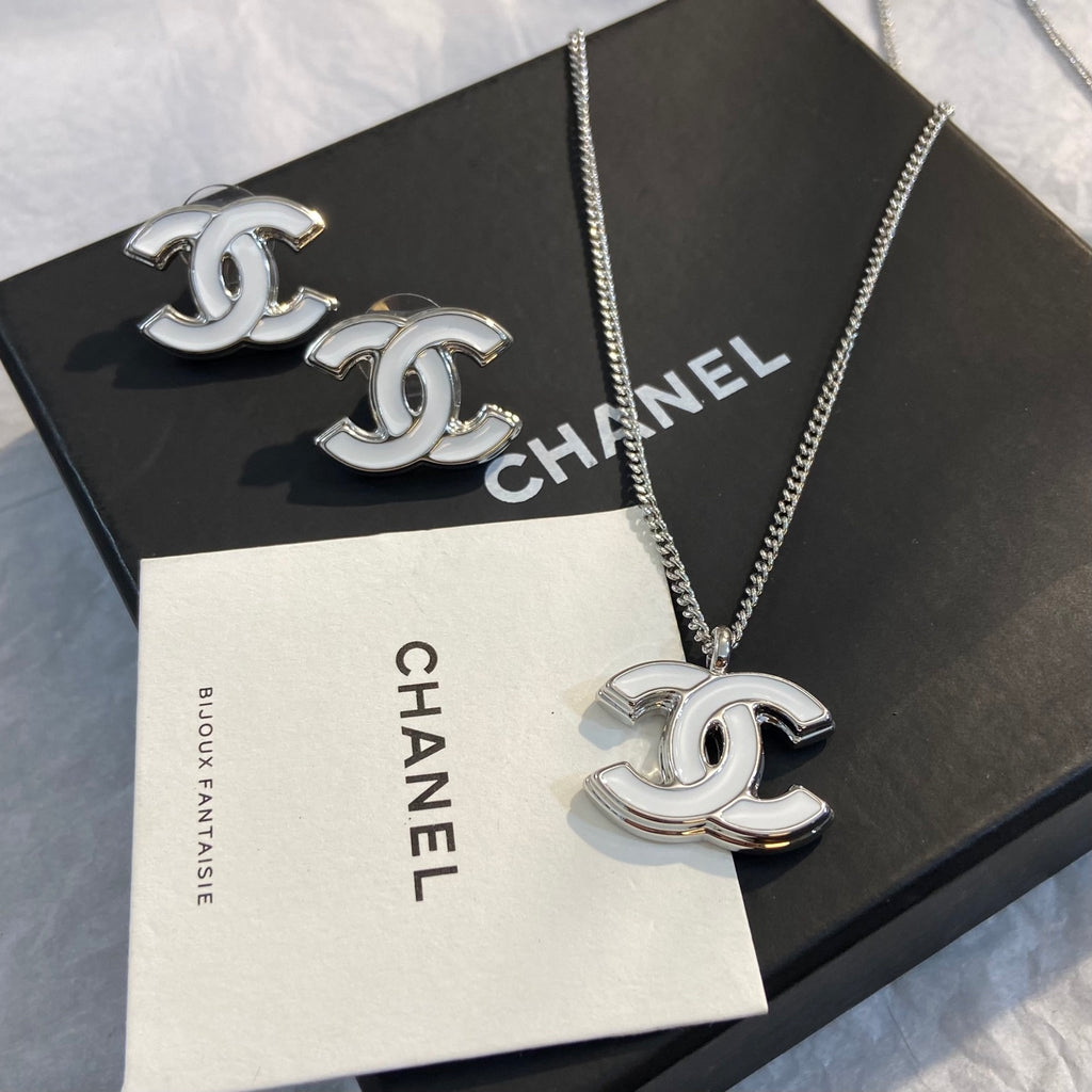 P75 Double-C Necklace