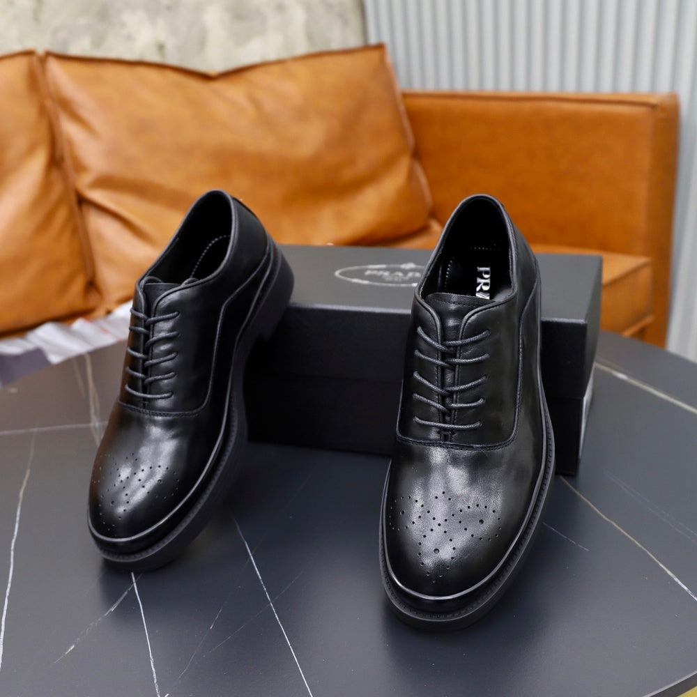 Prada Men's Boots - Style 426473