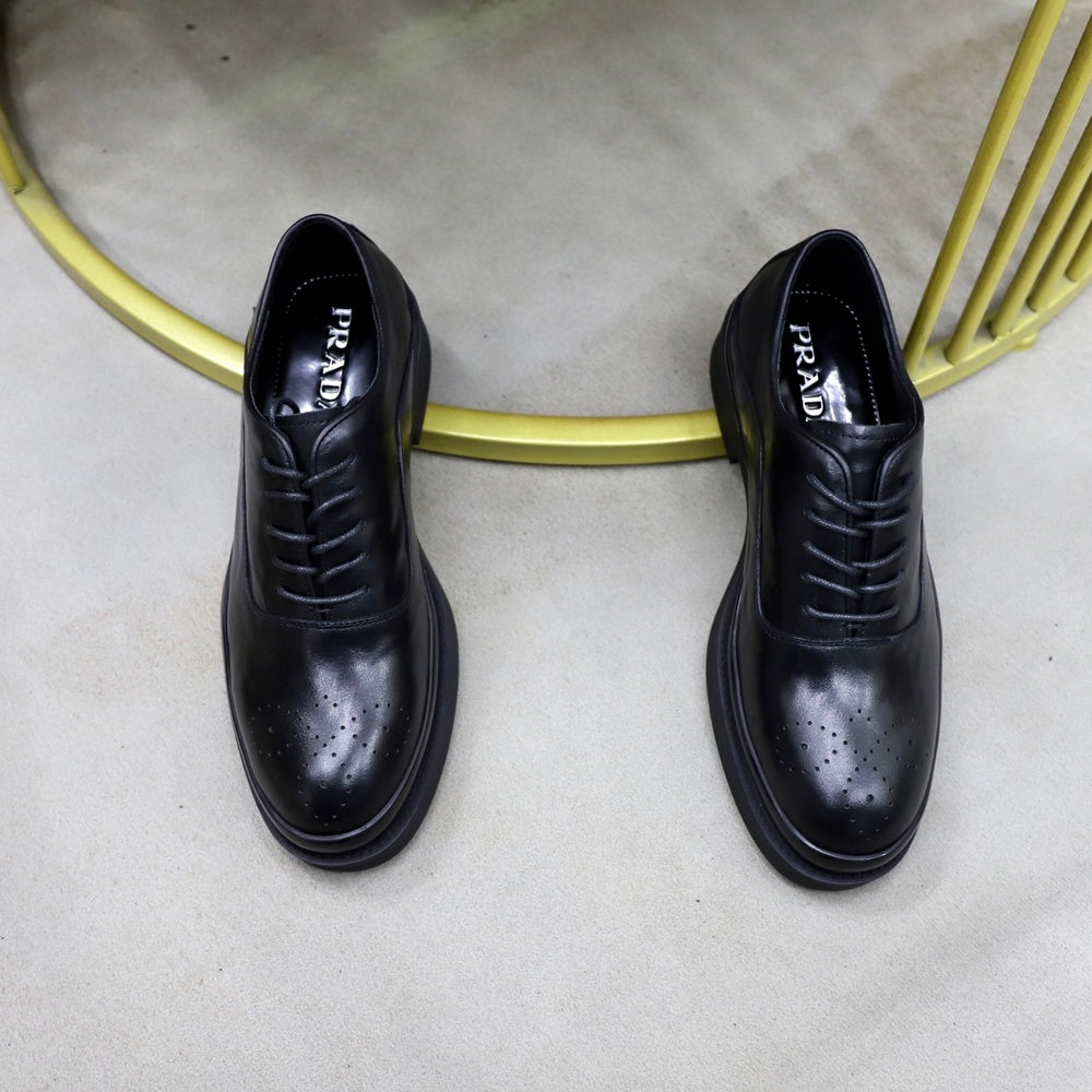 Prada Men's Boots - Style 426473