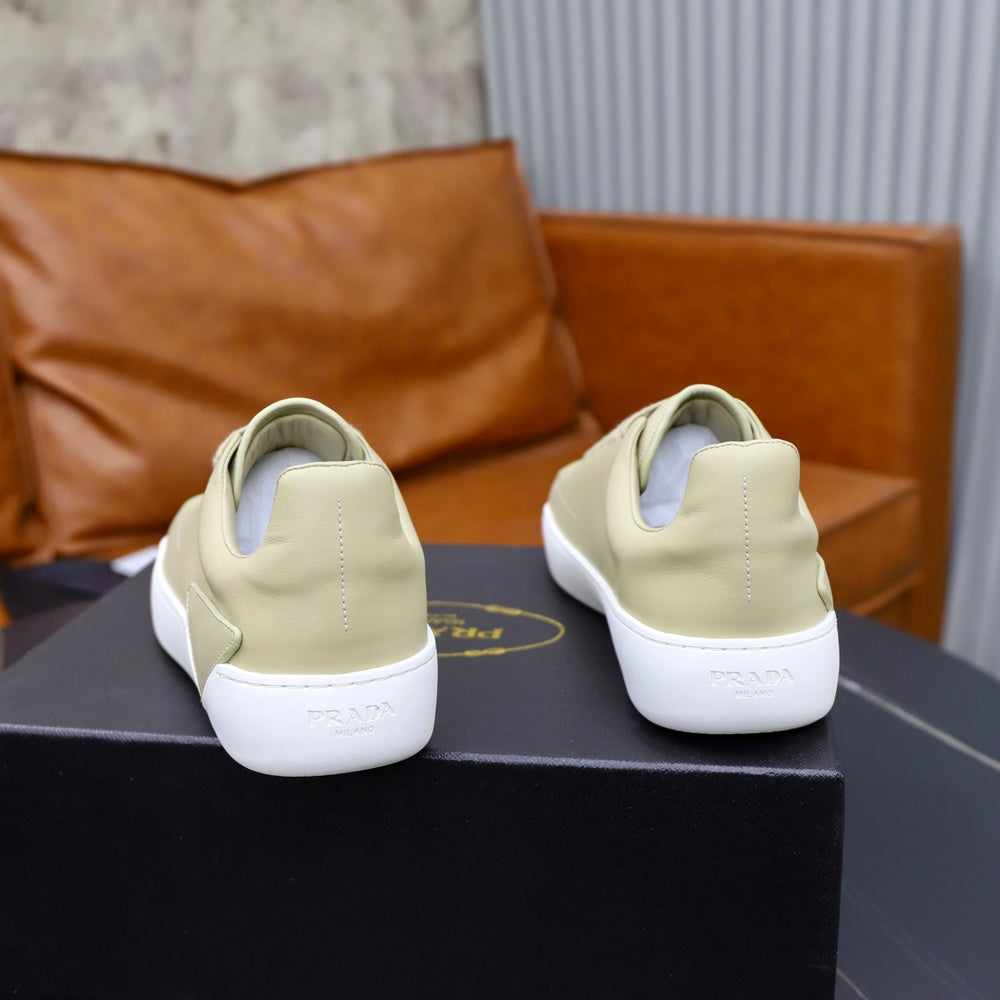 Prada Men's Dress Shoes - Style 426597
