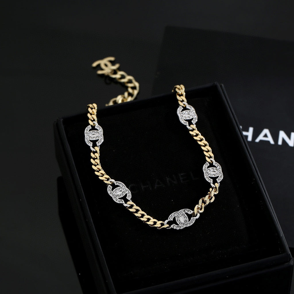 CHANEL Necklace