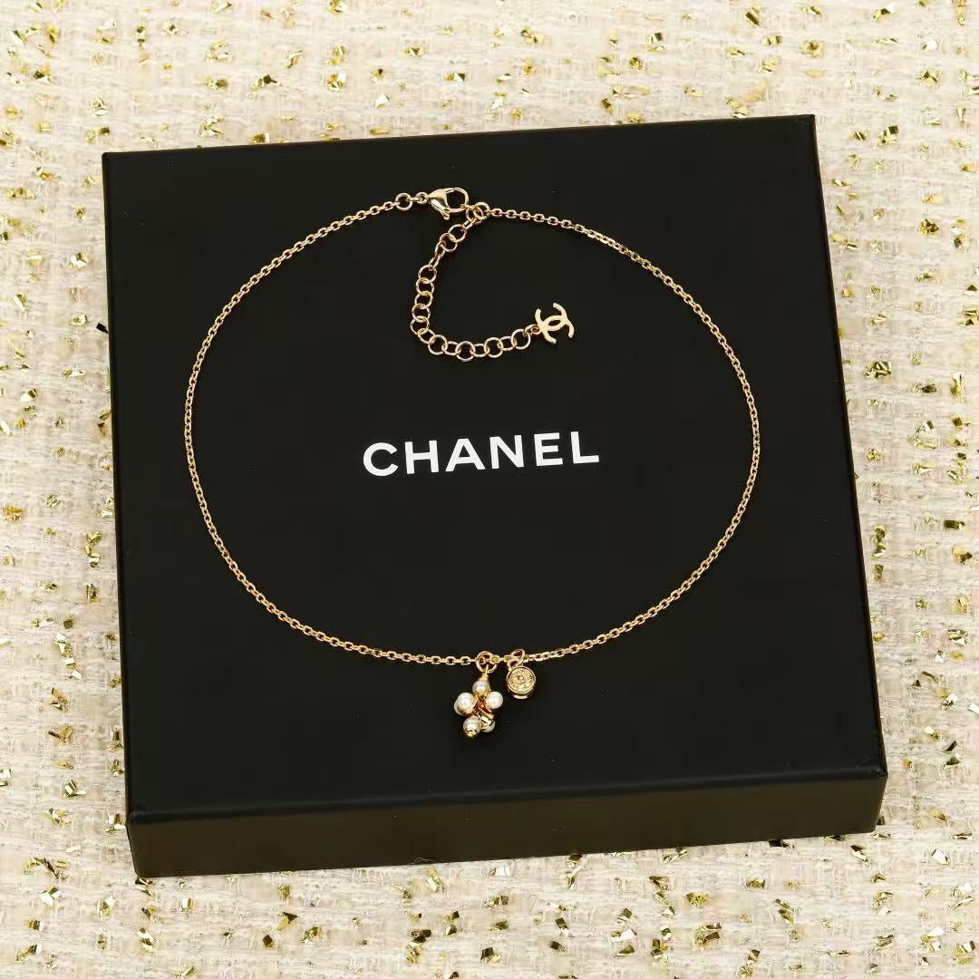 CHANEL Pearl Double-C Pendant Necklace