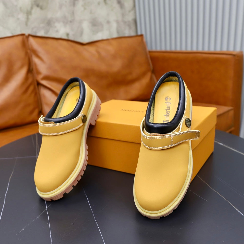 Louis Vuitton Men's Boots - Style 426698