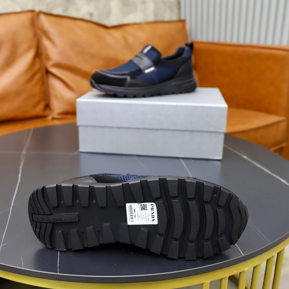 Prada Men's Sneakers - Style 426702