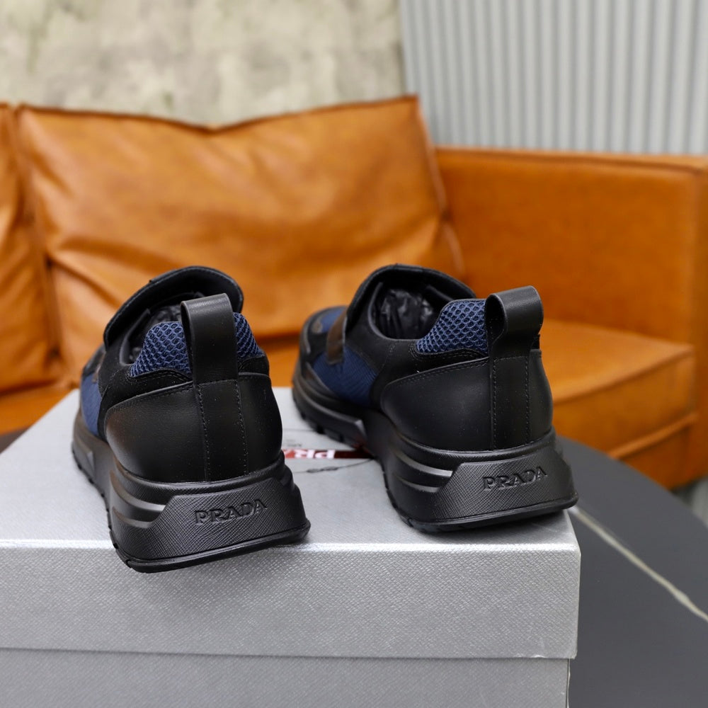 Prada Men's Sneakers - Style 426702