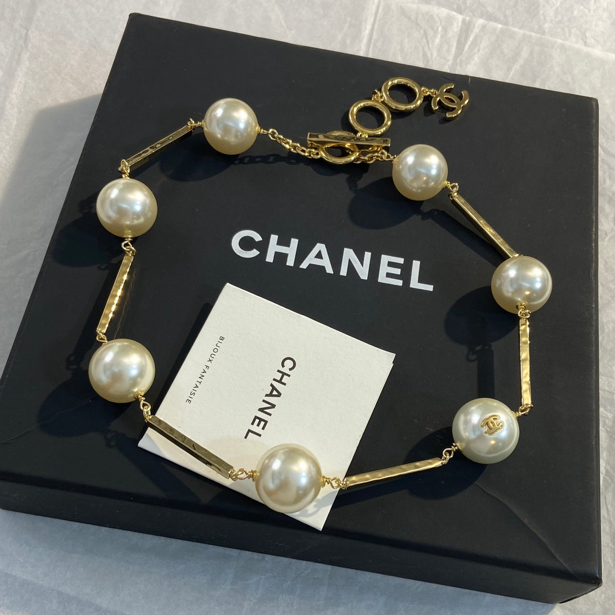 CHANEL Pearl Gold-Tone Necklace