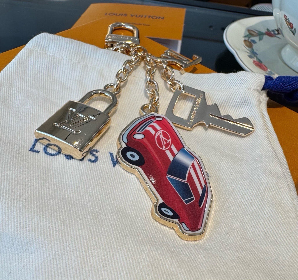 LOUIS VUITTON Logo Keychain