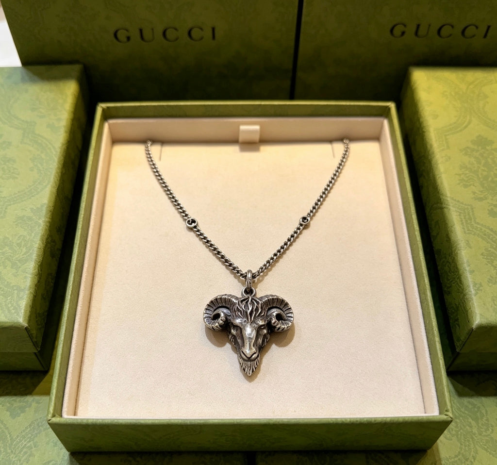GUCCI Vintage Pendant Necklace