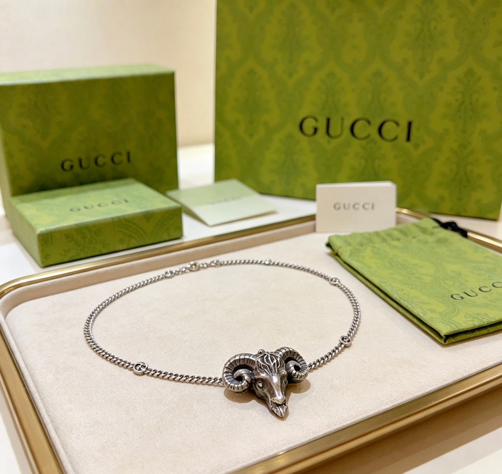 GUCCI Vintage Pendant Necklace