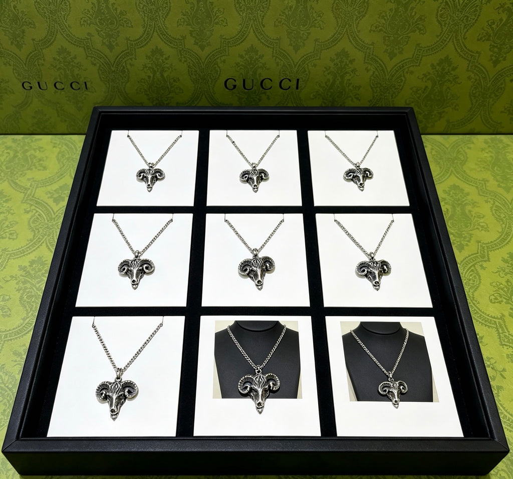GUCCI Vintage Pendant Necklace