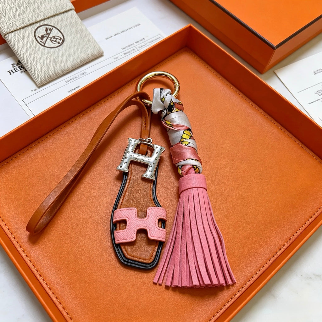HERMÈS Bag Charm Keychain