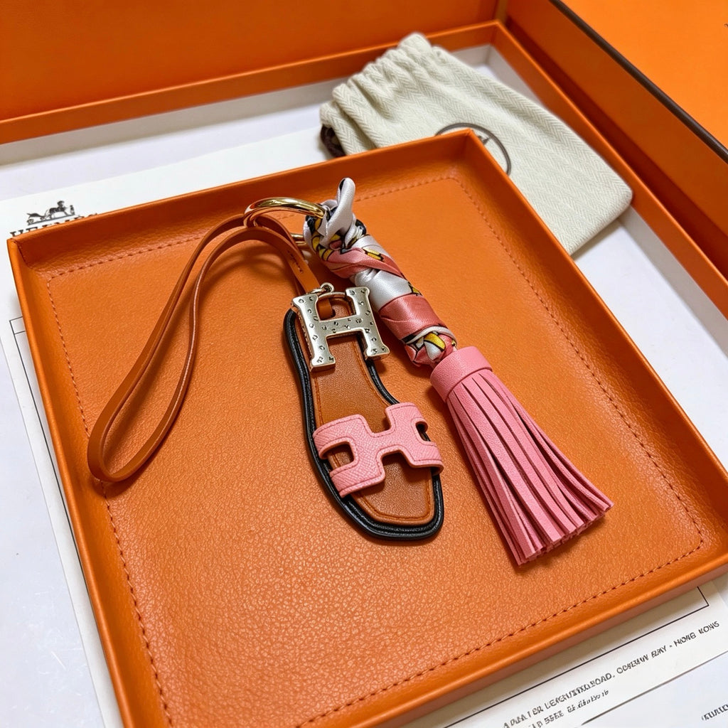 HERMÈS Bag Charm Keychain