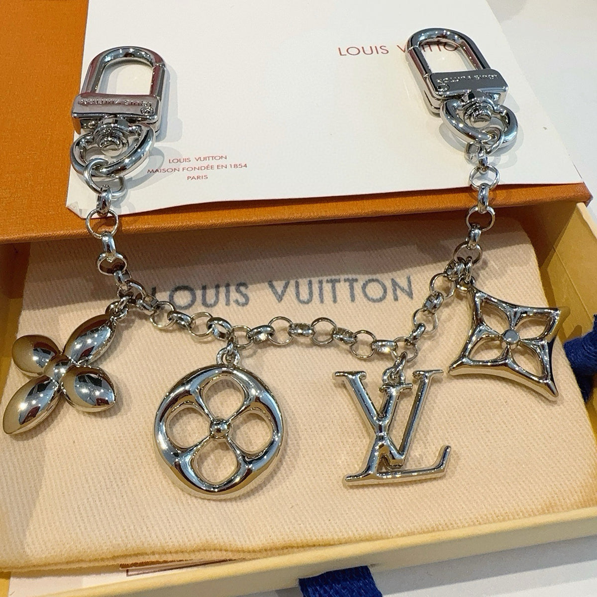 LOUIS VUITTON M01188 Canvas Flower Bag Charm Keychain