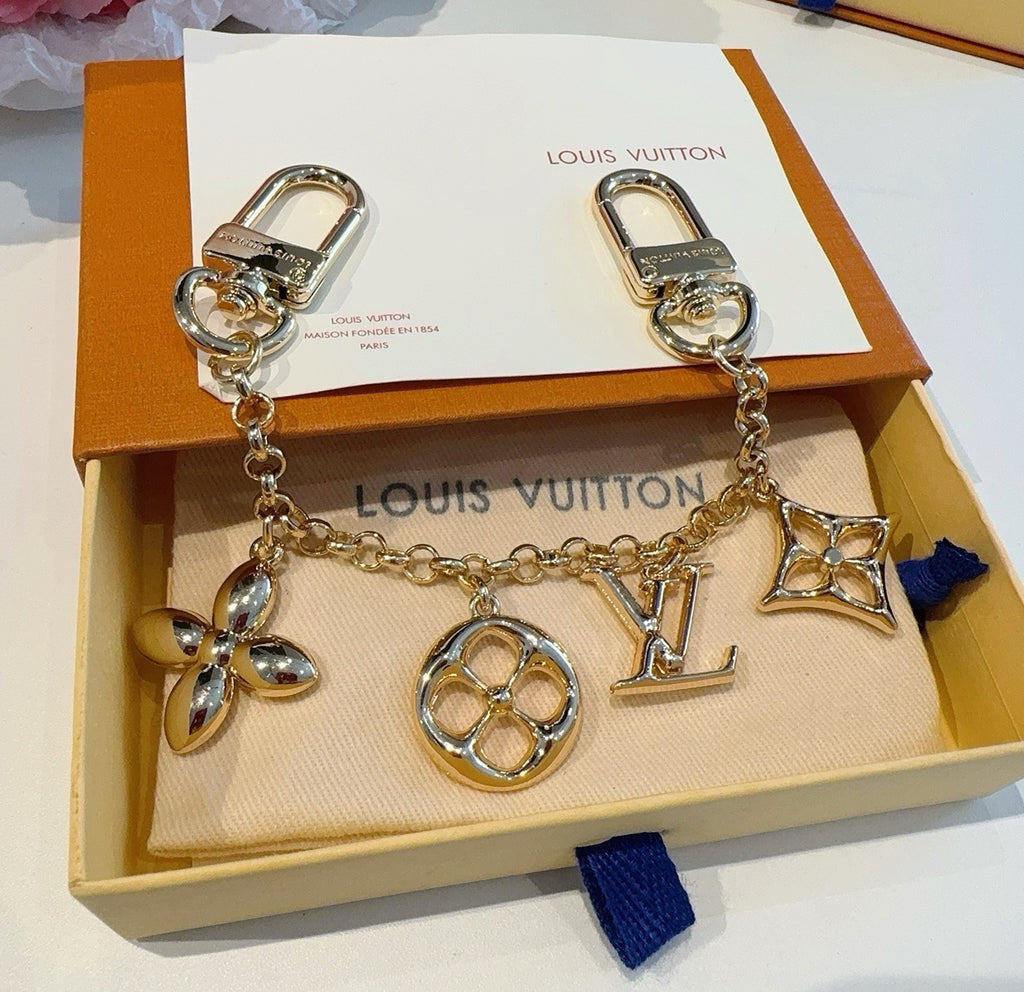 LOUIS VUITTON M01188 Canvas Flower Bag Charm Keychain